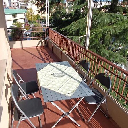 Quiet And Comfortable House With Easy Parking Scandicci Eksteriør billede